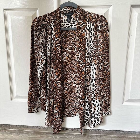 White House Black Market leopard print tie front blouse - Picture 6 of 15